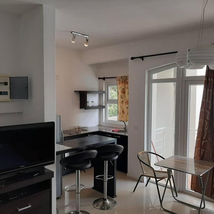 Ocean Drive Studio, Next To The Beach Grand Baie Exterior foto